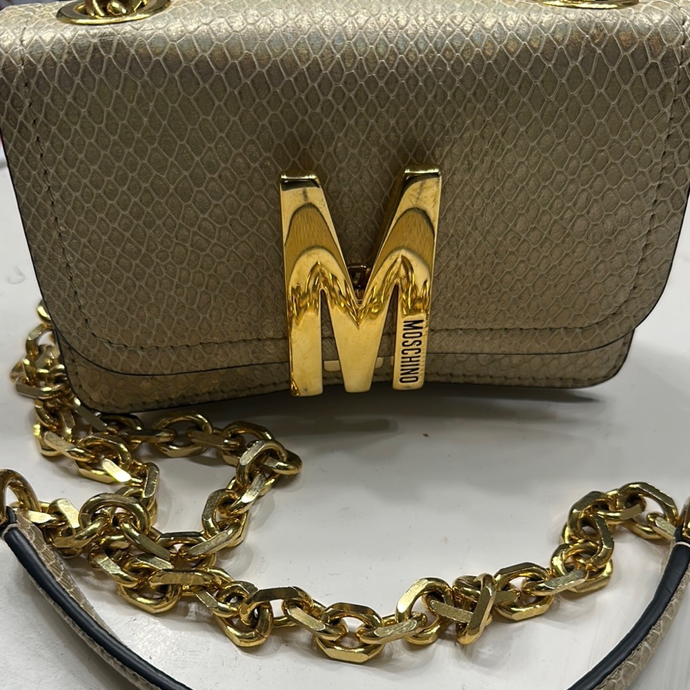 Gold Chain Shoulder Bag